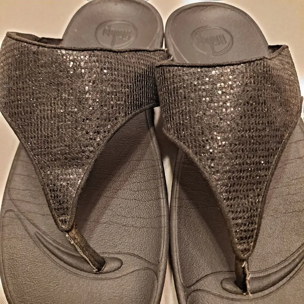 Fitflop Women's Lulu Thong Sandals Size 8 Black Glitter Wedge Platform Shoes